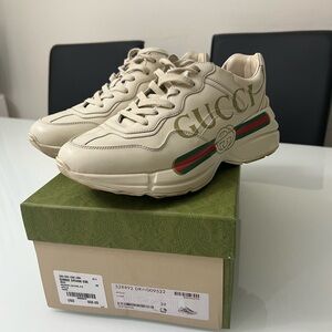 Used , Authentic Gucci shoes